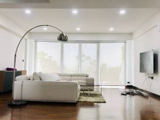 For sale 3 bed townhouse in Khlong Toei, Bangkok