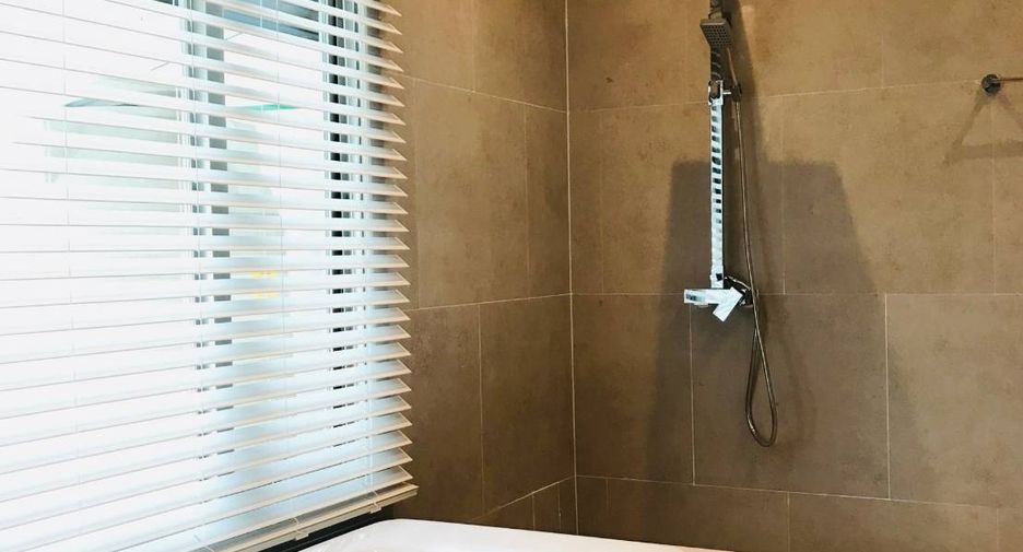 For sale 3 bedrooms townhouse in Khlong Toei, Bangkok
