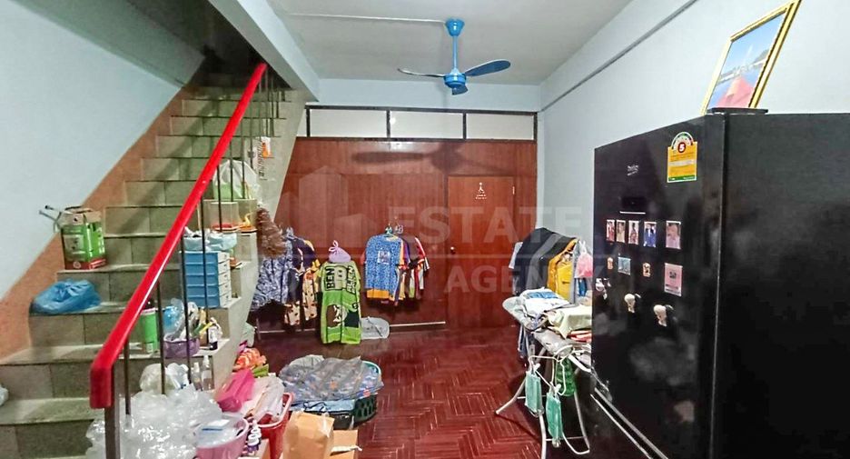 For sale 2 bedrooms retail Space in Bang Phlat, Bangkok