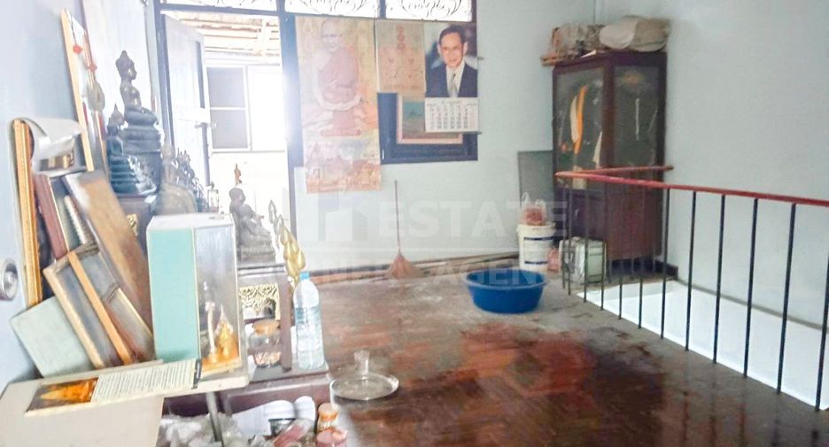 For sale 2 bedrooms retail Space in Bang Phlat, Bangkok