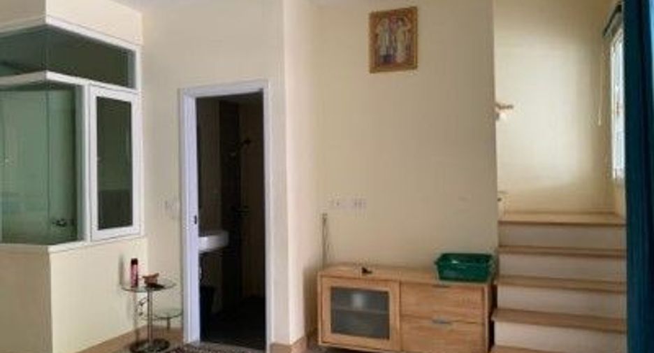 For rent 4 bedrooms townhouse in Bang Phli, Samut Prakan