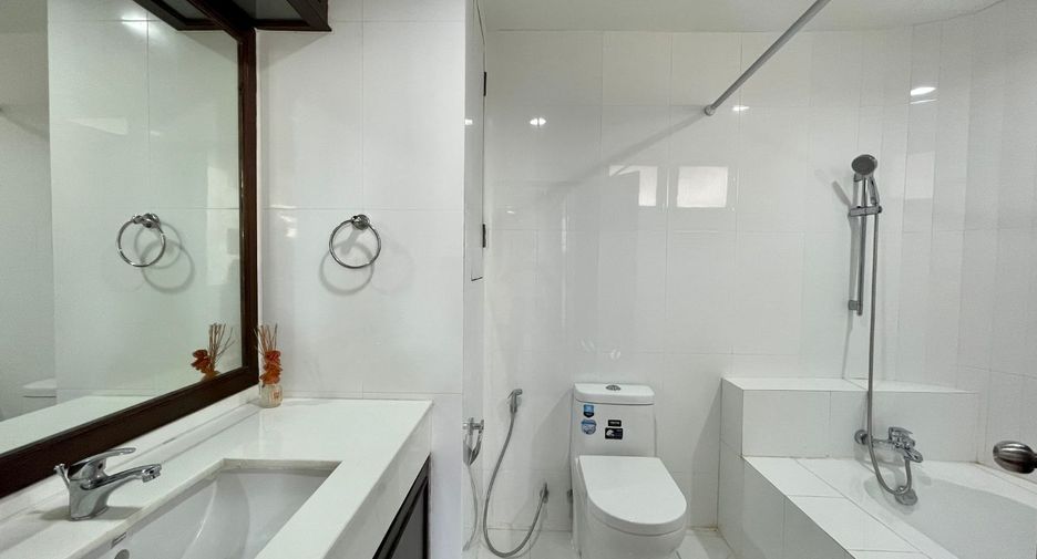 Apartment zur Miete mit 3 Zimmer in Watthana, Bangkok