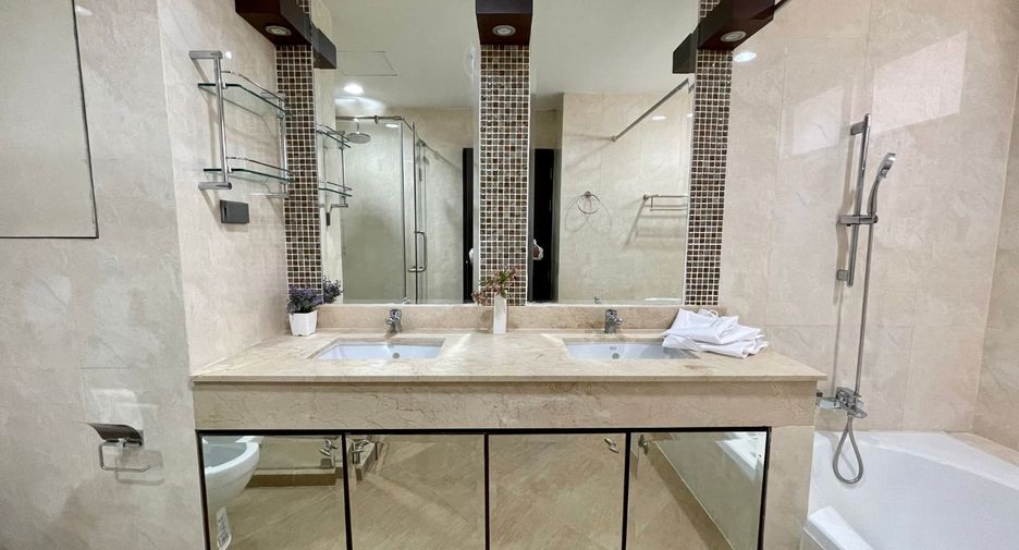 Apartment zur Miete mit 3 Zimmer in Watthana, Bangkok