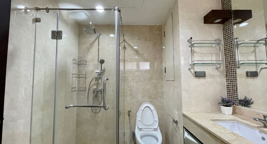 Apartment zur Miete mit 3 Zimmer in Watthana, Bangkok