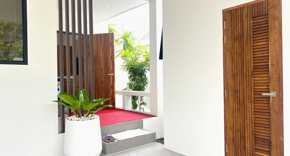 For sale 3 bedrooms villa in Mueang Krabi, Krabi