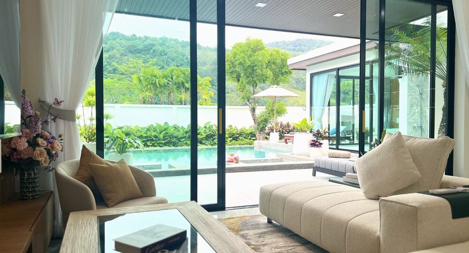 For sale 3 bedrooms villa in Mueang Krabi, Krabi