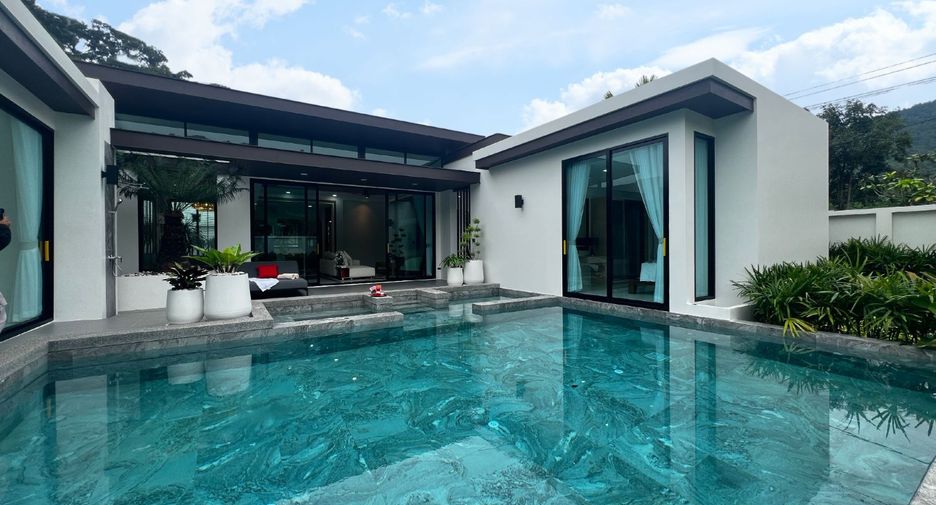 For sale 3 bedrooms villa in Mueang Krabi, Krabi