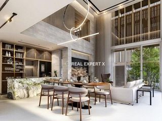 For sale 5 Beds house in Phaya Thai, Bangkok