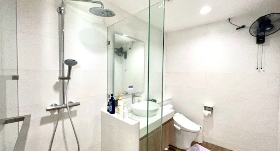 Wohnung zur Miete mit 3 Zimmer in Pathum Wan, Bangkok