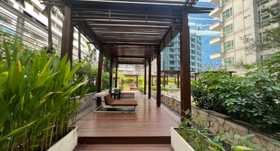 Wohnung zur Miete mit 3 Zimmer in Pathum Wan, Bangkok