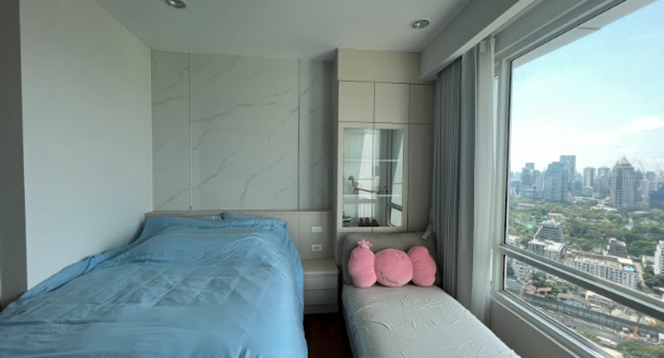 Wohnung zur Miete mit 3 Zimmer in Pathum Wan, Bangkok