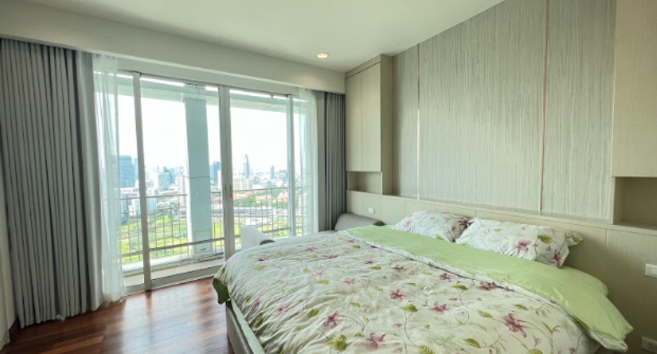 Wohnung zur Miete mit 3 Zimmer in Pathum Wan, Bangkok