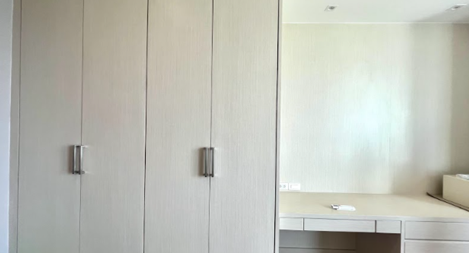 Wohnung zur Miete mit 3 Zimmer in Pathum Wan, Bangkok