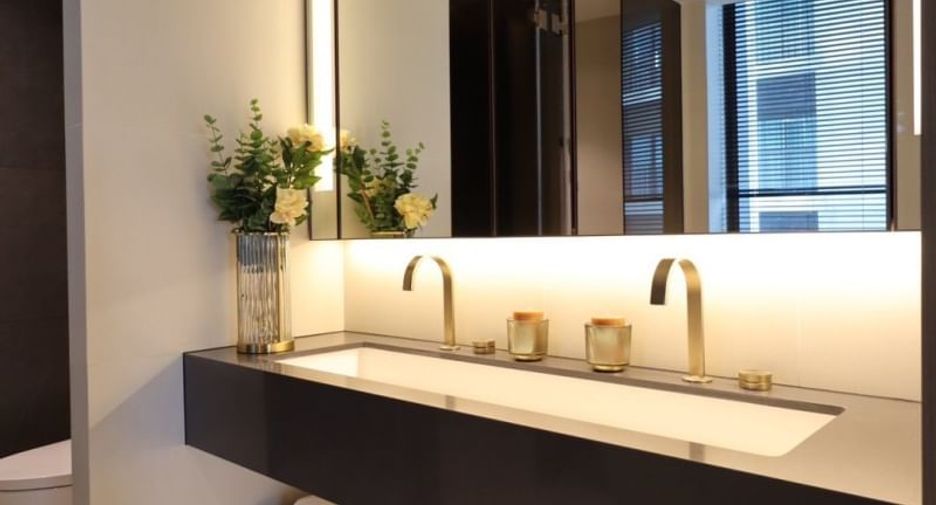 Condo en alquiler de 2 habitaciones en Khlong Toei, Bangkok