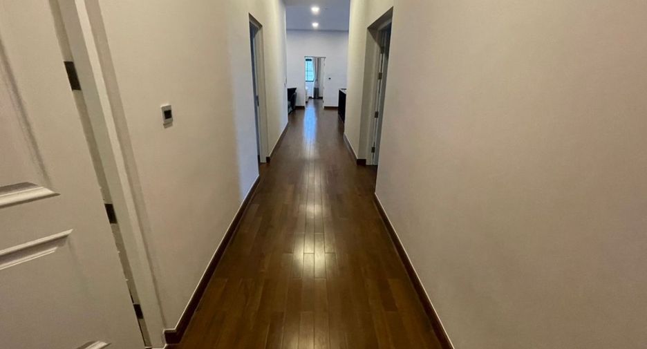 For rent and for sale 5 bedrooms house in Prawet, Bangkok