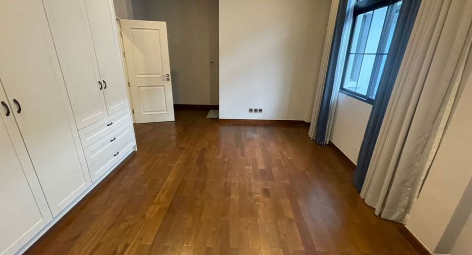 For rent and for sale 5 bedrooms house in Prawet, Bangkok