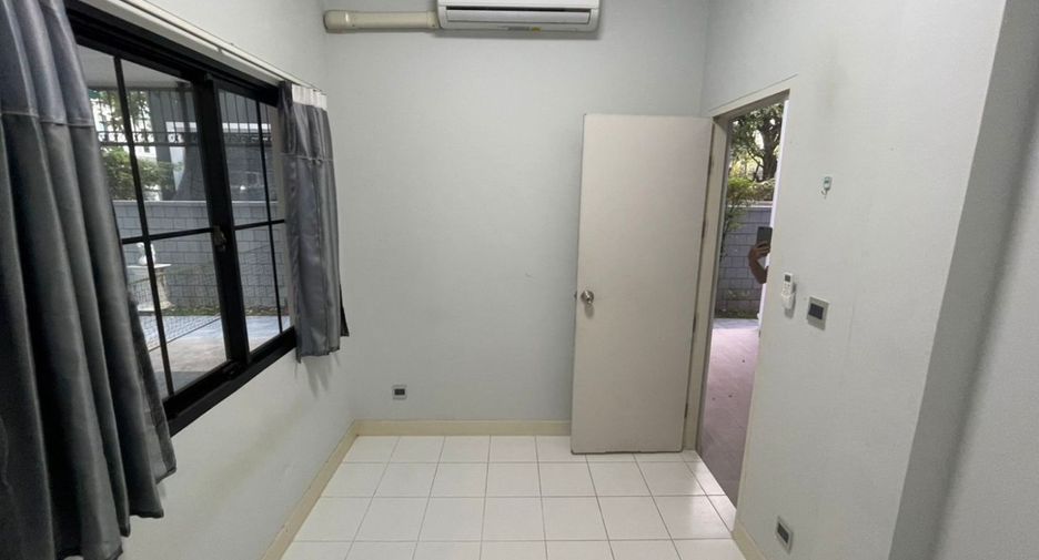 For rent and for sale 5 bedrooms house in Prawet, Bangkok