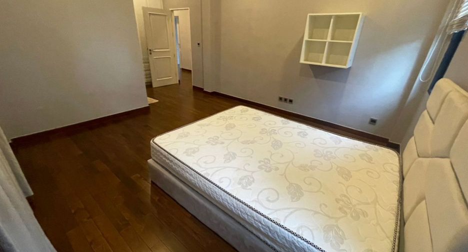 For rent and for sale 5 bedrooms house in Prawet, Bangkok