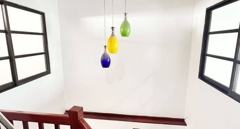 Reihenhaus zum Kauf mit 3 Zimmer in Phra Khanong, Bangkok