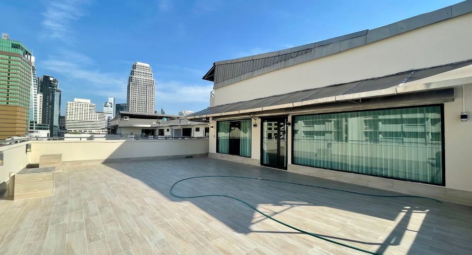 出租 4 卧室 公寓式住宅 在 Khlong Toei, 曼谷