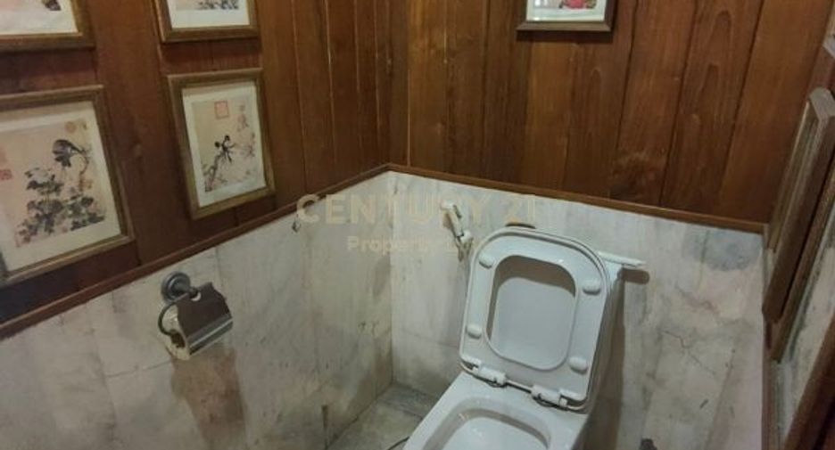 Haus zur Miete mit 4 Zimmer in Phaya Thai, Bangkok