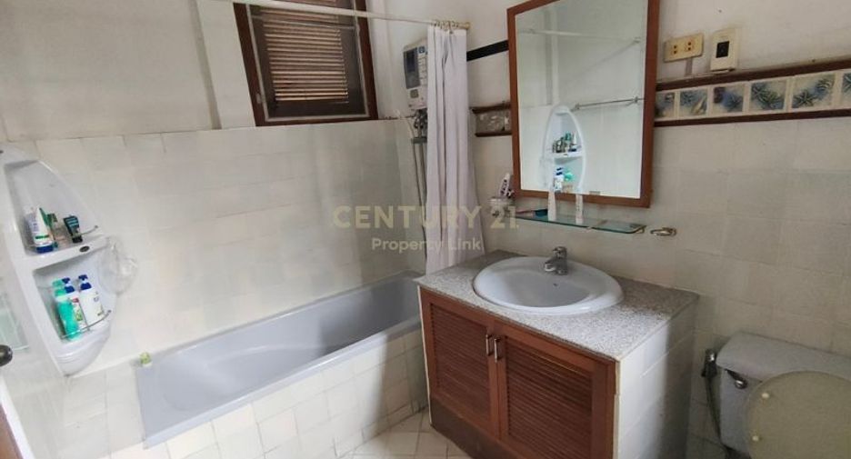 Haus zur Miete mit 4 Zimmer in Phaya Thai, Bangkok