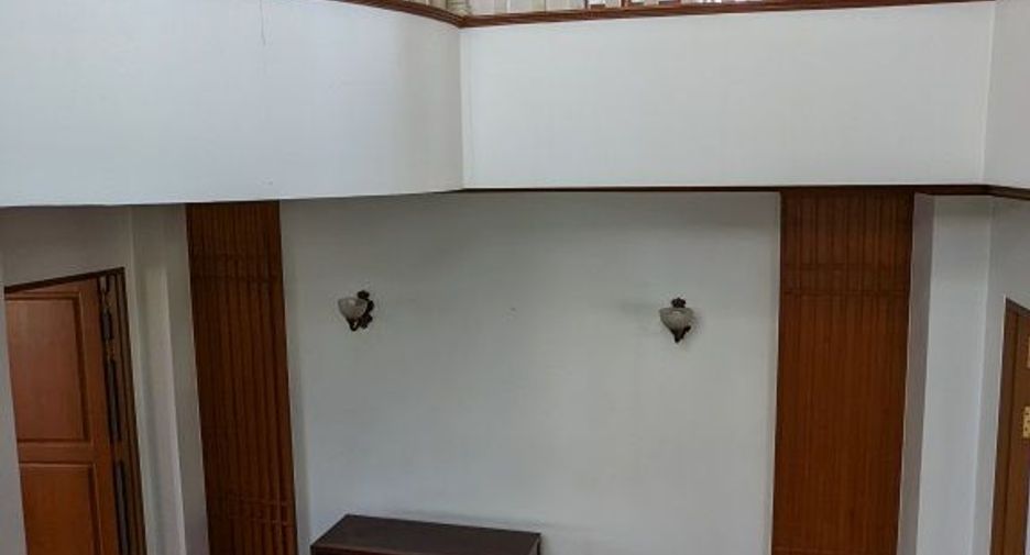 出租 4 卧室 独立屋 在 Dusit, 曼谷