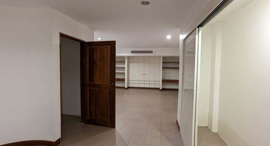 出租 4 卧室 独立屋 在 Dusit, 曼谷