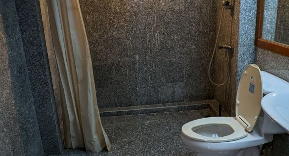 出租 4 卧室 独立屋 在 Dusit, 曼谷