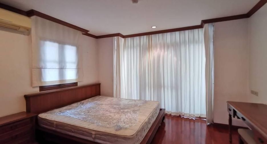 出租 4 卧室 独立屋 在 Dusit, 曼谷