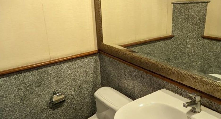 出租 4 卧室 独立屋 在 Dusit, 曼谷