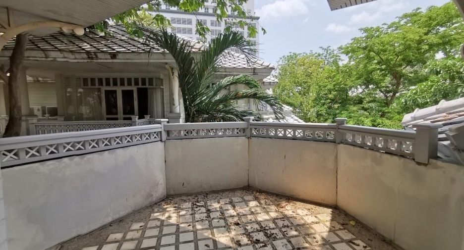 出租 4 卧室 独立屋 在 Dusit, 曼谷