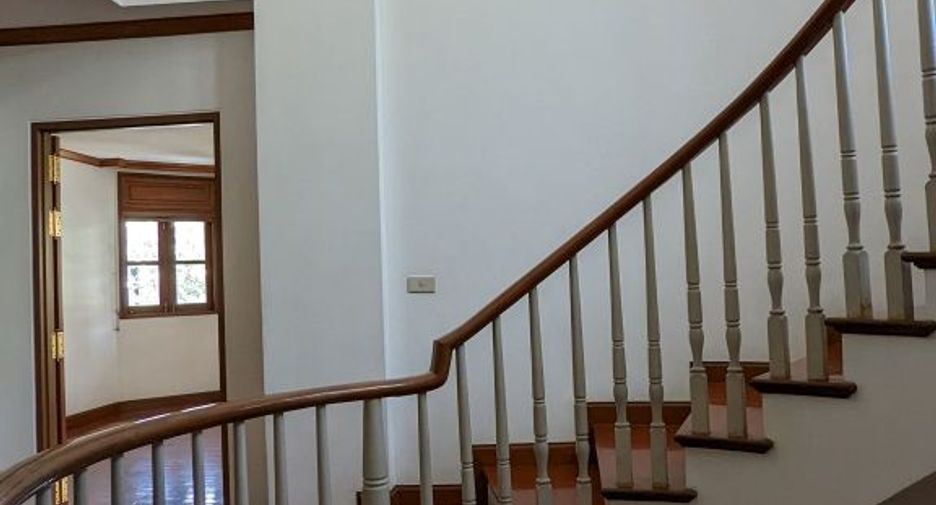 出租 4 卧室 独立屋 在 Dusit, 曼谷