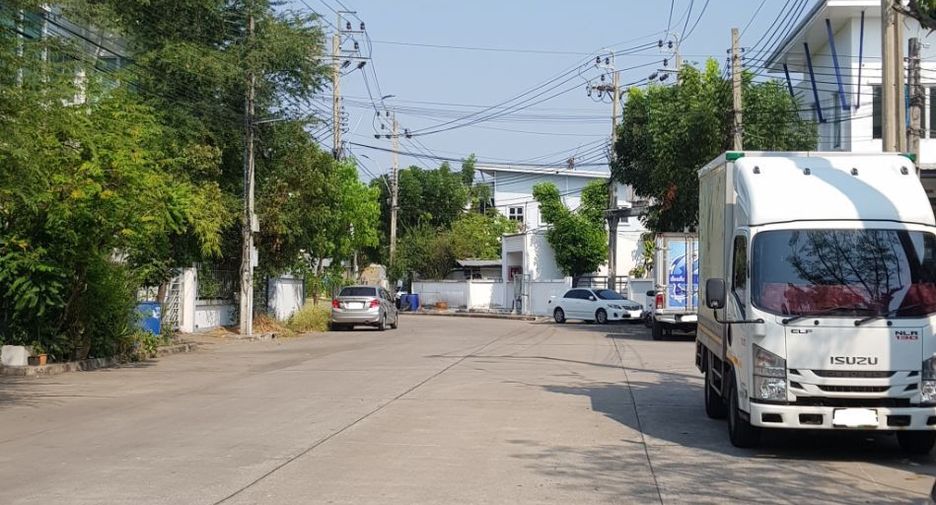 For sale warehouse in Phra Samut Chedi, Samut Prakan