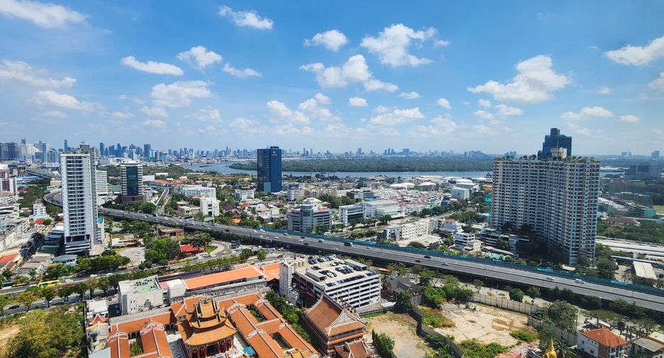 For sale 2 ベッドルーム condo in Yan Nawa, Bangkok