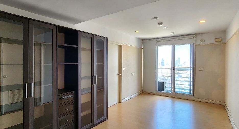 For sale 2 ベッドルーム condo in Yan Nawa, Bangkok