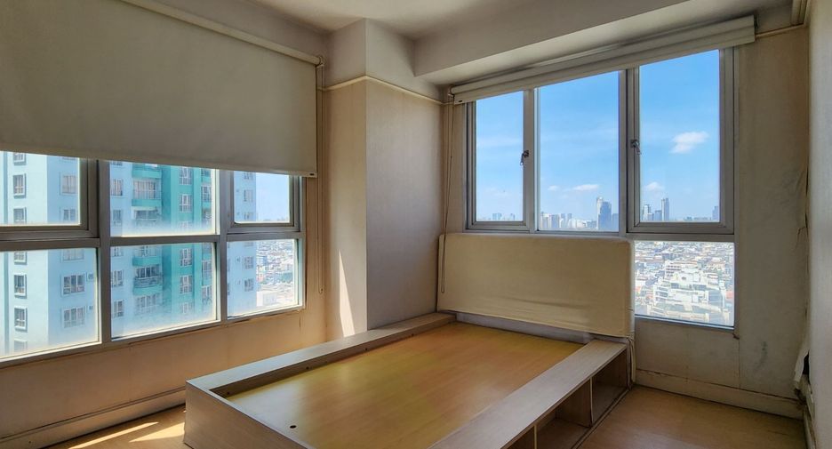 For sale 2 ベッドルーム condo in Yan Nawa, Bangkok