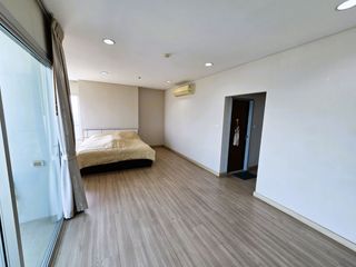 For sale 3 bed condo in Phaya Thai, Bangkok