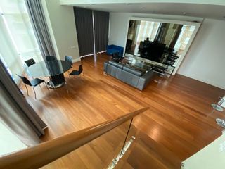 Condo en venta de 3 habitaciones en Khlong Toei, Bangkok