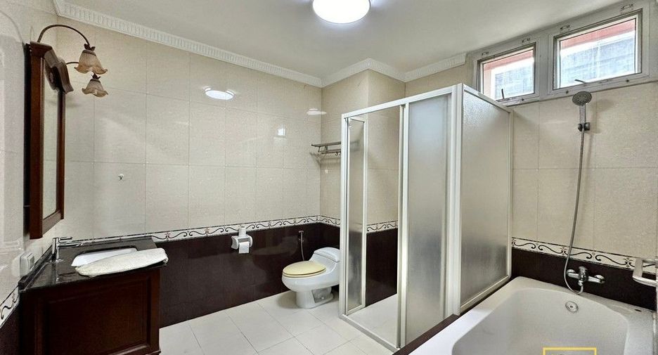 Apartamento en alquiler de 2 habitaciones en Watthana, Bangkok