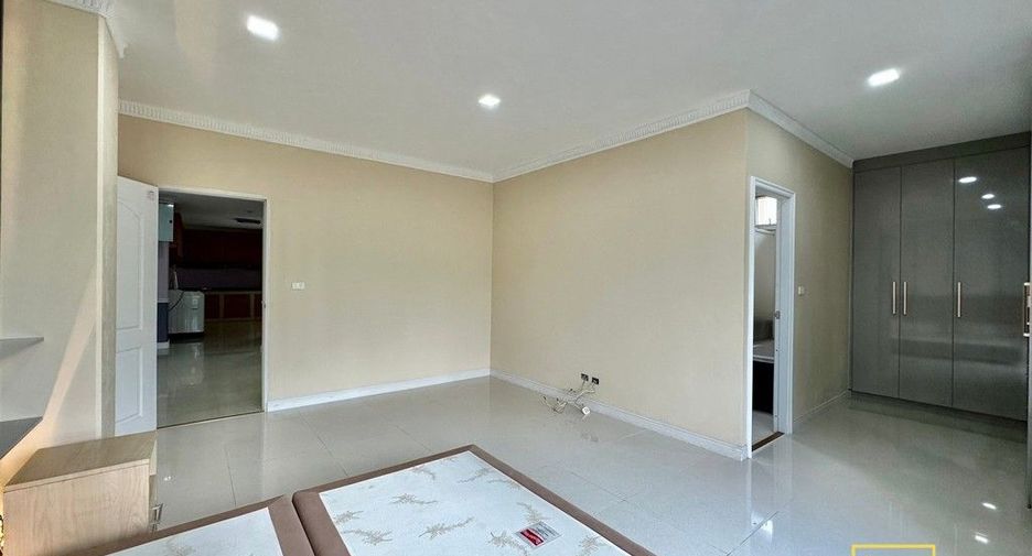 Apartamento en alquiler de 2 habitaciones en Watthana, Bangkok