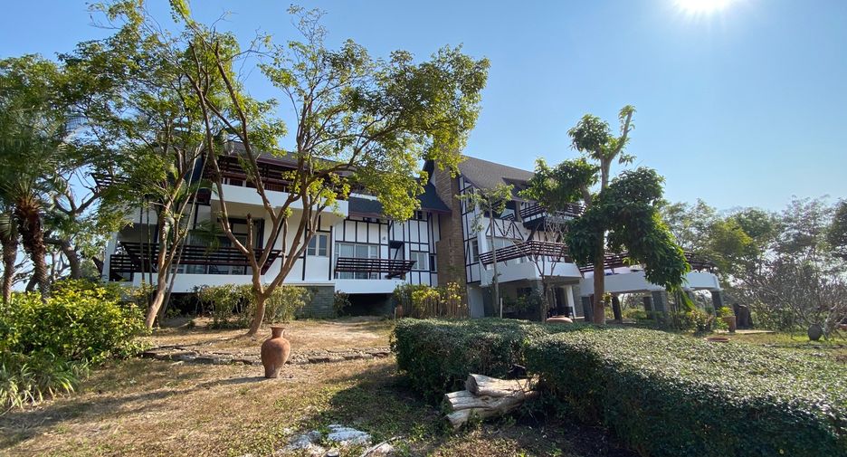For sale 4 bedrooms house in Mae Wang, Chiang Mai