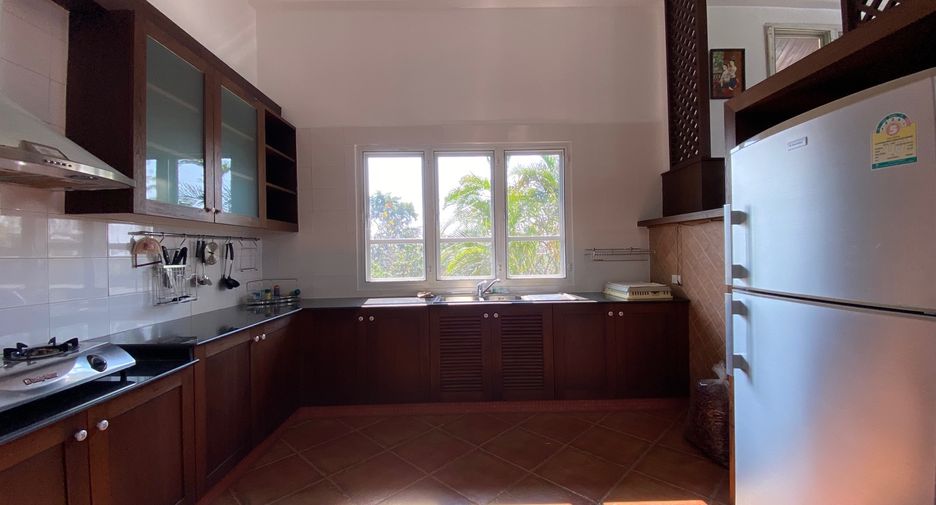 For sale 4 bedrooms house in Mae Wang, Chiang Mai