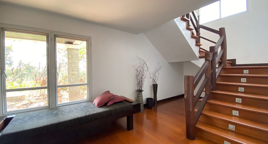 For sale 4 bedrooms house in Mae Wang, Chiang Mai