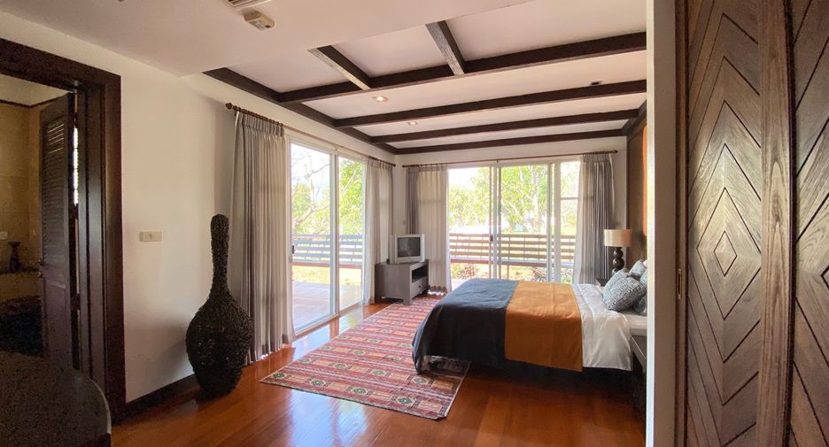 For sale 4 bedrooms house in Mae Wang, Chiang Mai