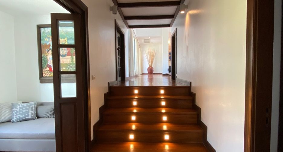 For sale 4 bedrooms house in Mae Wang, Chiang Mai