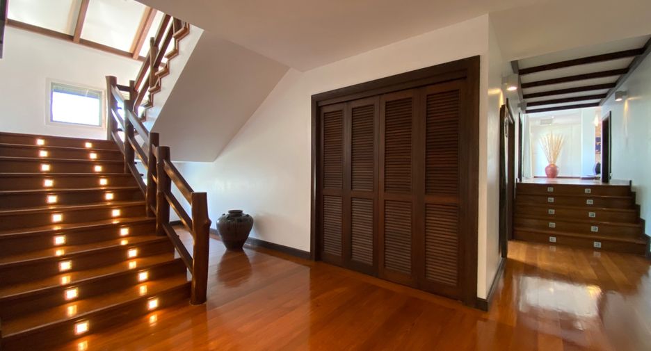 For sale 4 bedrooms house in Mae Wang, Chiang Mai