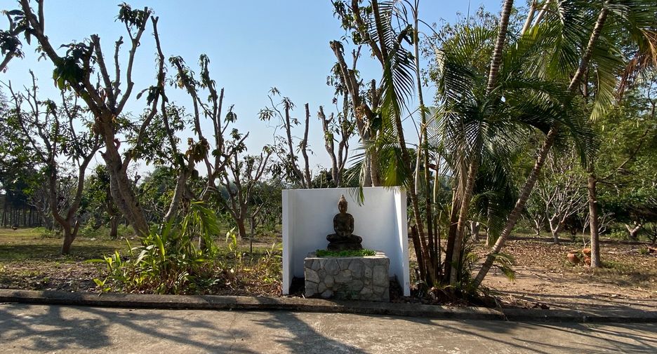 For sale 4 bedrooms house in Mae Wang, Chiang Mai