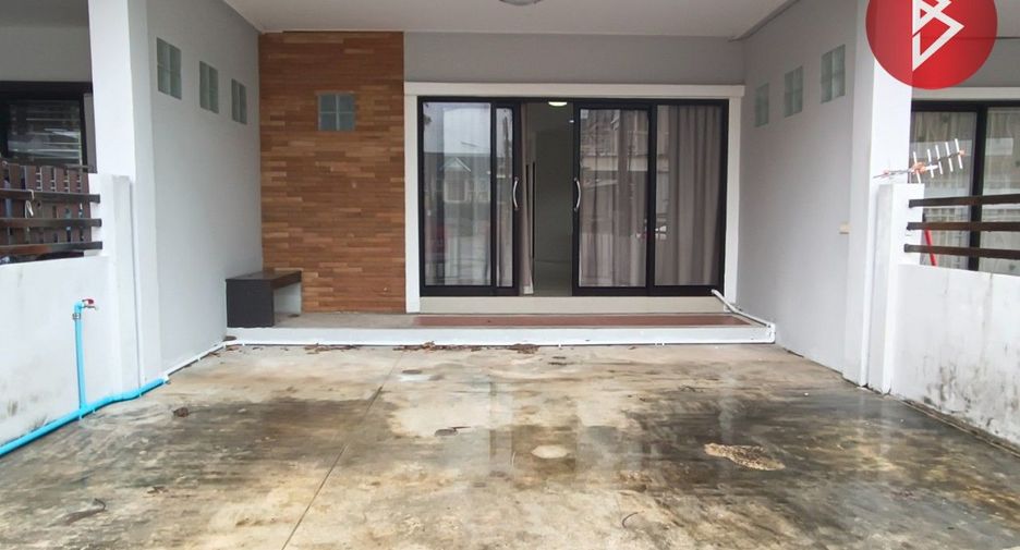 For sale 3 Beds townhouse in Mueang Nakhon Si Thammarat, Nakhon Si Thammarat