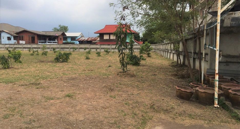 出售 土地 在 Bang Kruai, Nonthaburi